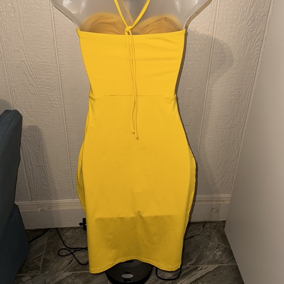 Ring front mini dress - Picture 3 of 6